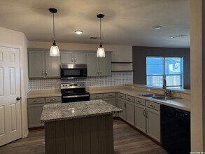 10839 Red Musket Tr in San Antonio, TX - Building Photo - Building Photo