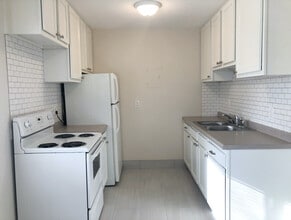 5544/5301 Chicago Ave S in Minneapolis, MN - Building Photo - Building Photo