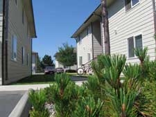 Rainier Apartments in Ellensburg, WA - Foto de edificio - Building Photo