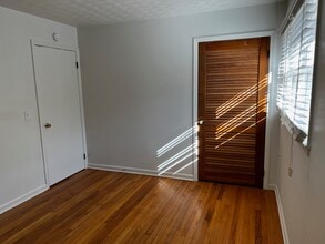 131 Freedom Dr in Clemson, SC - Building Photo - Building Photo