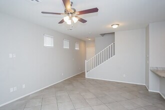 6425 Kellyville Dr in Las Vegas, NV - Building Photo - Building Photo