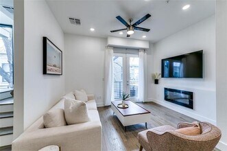 4205 Roseland Ave in Dallas, TX - Building Photo - Building Photo