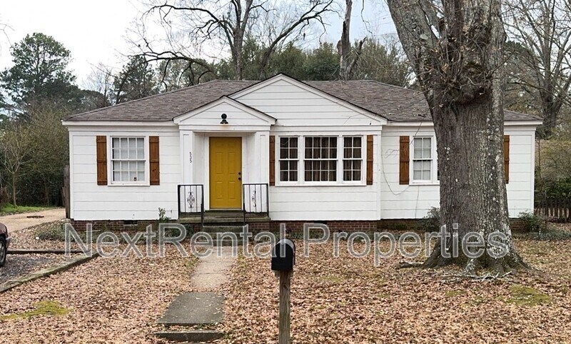 535 Robinhood Rd in Jackson, MS - Building Photo