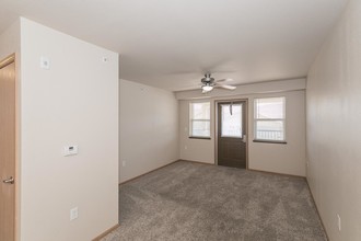 Stoney Hill Apartments in Casper, WY - Building Photo - Building Photo