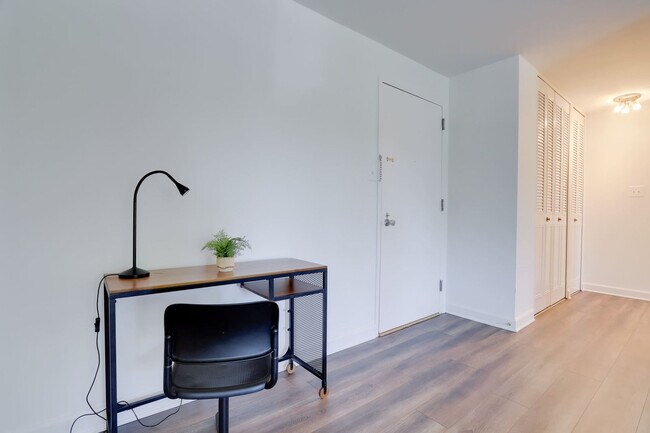 2525 10th St N in Arlington, VA - Building Photo - Building Photo