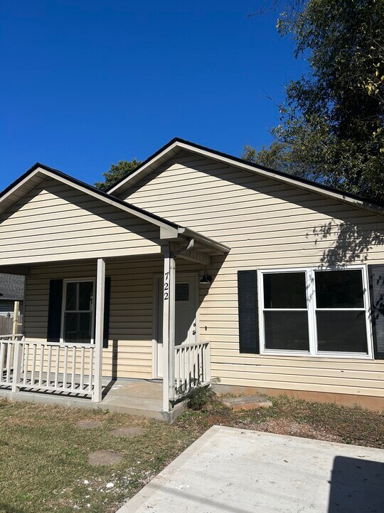 722 Washburn Rd NW in Knoxville, TN - Building Photo