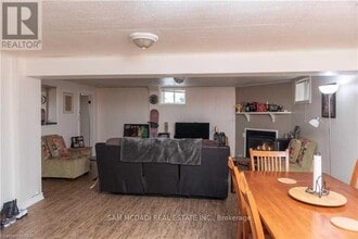 7003 Ann St in Niagara Falls, ON - Building Photo - Building Photo