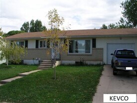 1200 Hillcrest Dr in Fort Collins, CO - Building Photo