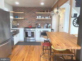 3550 Bay View Dr in Port Republic, MD - Building Photo