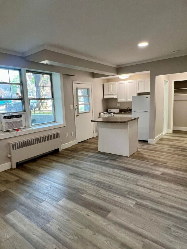 7312 JFK Blvd E in North Bergen, NJ - Building Photo - Building Photo