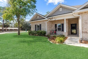 1500 Palm Blvd S in Niceville, FL - Building Photo