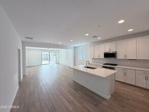 4323 W Palace Sta Rd in Phoenix, AZ - Building Photo - Building Photo