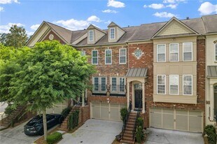 2872 Overlook Way NE in Atlanta, GA - Building Photo