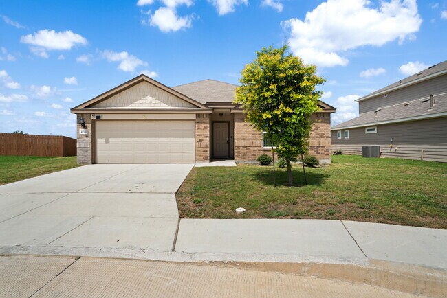 property at 4211 Cavendish Ct