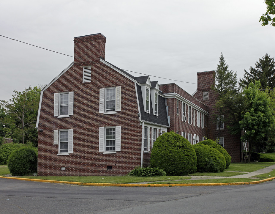 Elm Park Village in East Orange, NJ - Building Photo