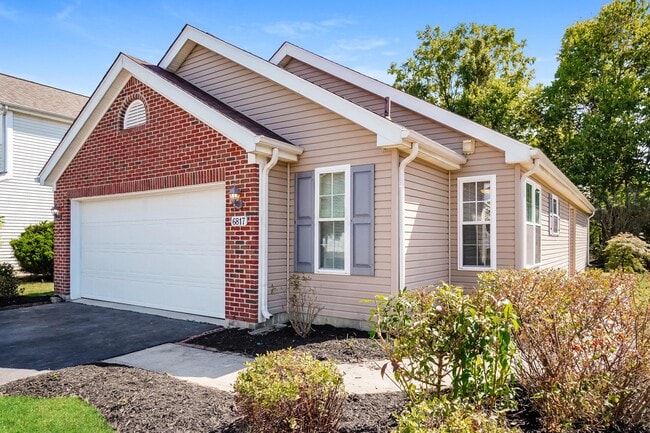 6817 Riding Trail Dr in Canal Winchester, OH - Building Photo - Building Photo