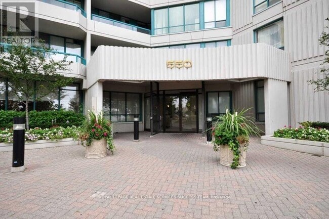 property at 550-2550 Webb Dr