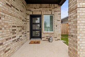 15427 Dapple Blf Ln in Conroe, TX - Foto de edificio - Building Photo