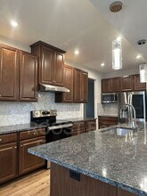 380 Crownover Way in Lewis Center, OH - Building Photo - Building Photo