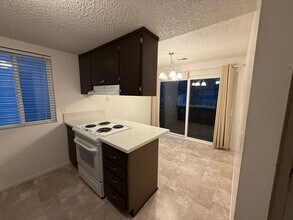 2824 I St in Sacramento, CA - Building Photo - Building Photo