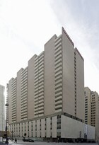 Manor House in Dallas, TX - Building Photo