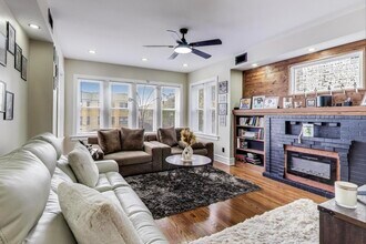 1337 S Austin Blvd in Cicero, IL - Building Photo - Building Photo