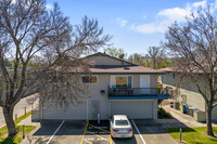 1202 Sycamore Dr in Antioch, CA - Building Photo - Building Photo