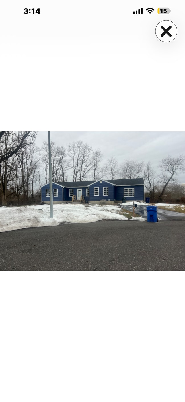 property at 25 Norlaine Dr