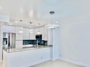1400 S Ocean Dr in Hollywood, FL - Foto de edificio - Building Photo