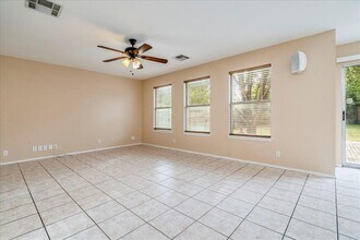 1924 Summer Rain Dr in Cedar Park, TX - Building Photo - Building Photo