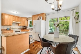 13 Glenwood Rd in Millwood, NY - Building Photo - Building Photo