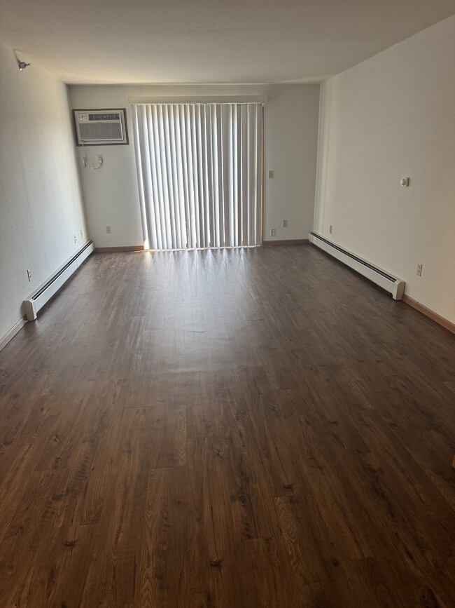 9060-9100 W Oklahoma Ave