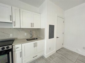 1201 Pennsylvania Ave in Miami Beach, FL - Building Photo