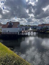 2500 Woodgate Blvd-Unit -206 in Orlando, FL - Foto de edificio - Building Photo