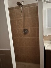 22 E 48th St in Bayonne, NJ - Building Photo - Building Photo
