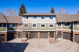 8533 Silver Springs Rd NW in Calgary, AB - Building Photo