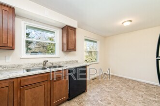 3521 Noe Bixby Rd in Columbus, OH - Building Photo - Building Photo