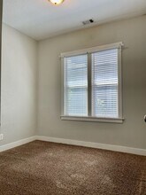 576 N 400 W in Salt Lake City, UT - Foto de edificio - Building Photo