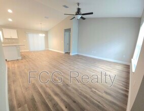 9356 N Jackson Way in Citrus Springs, FL - Building Photo - Building Photo