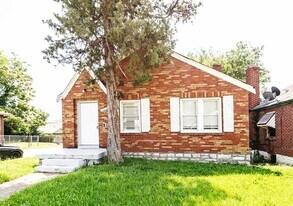 4262 Dardenne Dr in St. Louis, MO - Building Photo