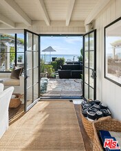 23618 Malibu Colony Rd in Malibu, CA - Building Photo - Building Photo