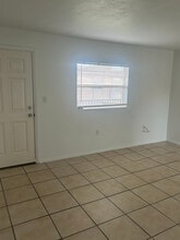 125 Cleveland Ave in Cocoa Beach, FL - Building Photo - Building Photo