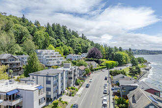 4222 Beach Dr SW in Seattle, WA - Building Photo - Building Photo