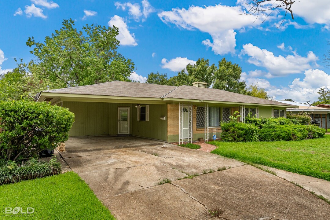2003 Wakefield Ave in Bossier City, LA - Building Photo