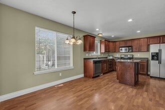 3415 New Land Loop in Lehi, UT - Building Photo - Building Photo