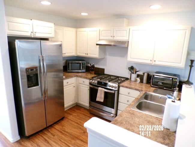 3046 SE Sternwheeler Dr in Corvallis, OR - Building Photo - Building Photo