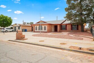 5640 Van Horn Dr in El Paso, TX - Building Photo - Building Photo