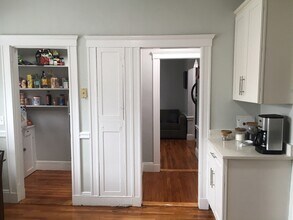 7 Weld Hill St, Unit 3L in Boston, MA - Building Photo - Building Photo