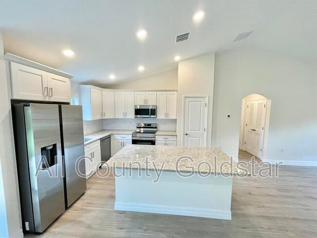 15167 Chamberlain Blvd in Port Charlotte, FL - Building Photo - Building Photo