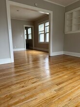 28 Foley St, Unit 2 in West Hartford, CT - Building Photo - Building Photo